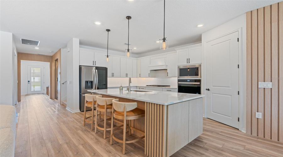 ORLANDO, Florida 32836, 4 Bedrooms Bedrooms, ,4 BathroomsBathrooms,Residential,For Sale,FENTON,0,MFRO6356468