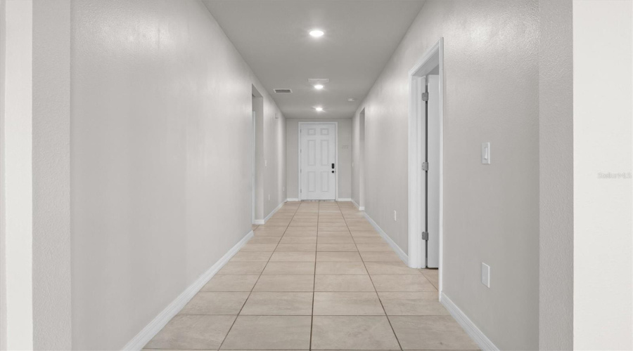 DAVENPORT, Florida 33896, 4 Bedrooms Bedrooms, ,3 BathroomsBathrooms,Residential,For Sale,ALTA VISTA,0,MFRP4936889