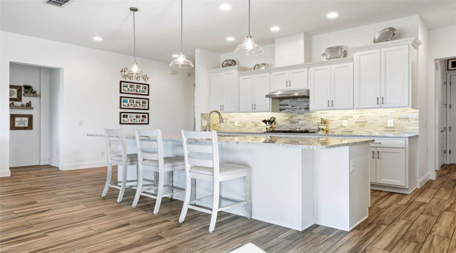 Breakfast on the island