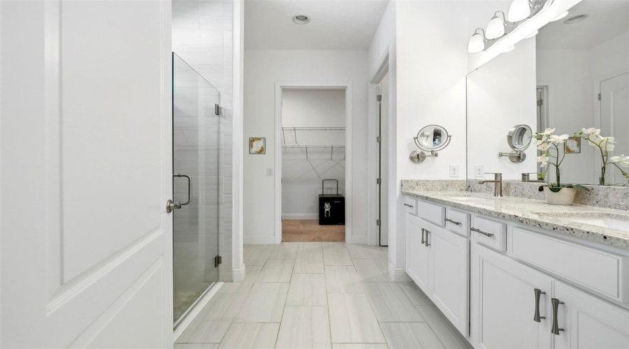 Enterng the primary bath