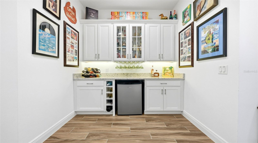 Margaritaville Dry Bar