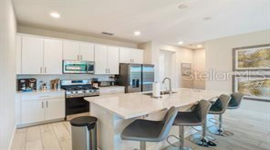 REUNION, Florida 34747, 3 Bedrooms Bedrooms, ,2 BathroomsBathrooms,Residential,For Sale,DRIVING RANGE,0,MFRO6307080