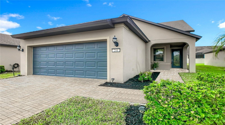 DAVENPORT, Florida 33837, 3 Bedrooms Bedrooms, ,3 BathroomsBathrooms,Residential,For Sale,TOMELLOSO,0,MFRO6336002