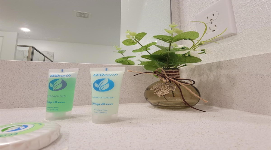 KISSIMMEE, Florida 34746, 8 Bedrooms Bedrooms, ,5 BathroomsBathrooms,Residential,For Sale,PARAGRAPH,0,MFRO6357177