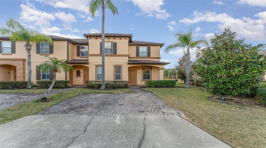 DAVENPORT, Florida 33897, 4 Bedrooms Bedrooms, ,3 BathroomsBathrooms,Residential,For Sale,CALABRIA,0,MFRO6278045