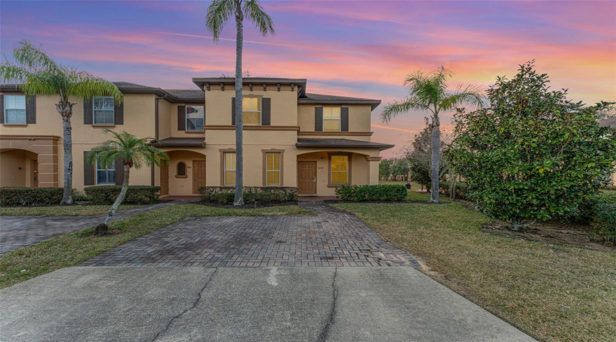 DAVENPORT, Florida 33897, 4 Bedrooms Bedrooms, ,3 BathroomsBathrooms,Residential,For Sale,CALABRIA,0,MFRO6278045