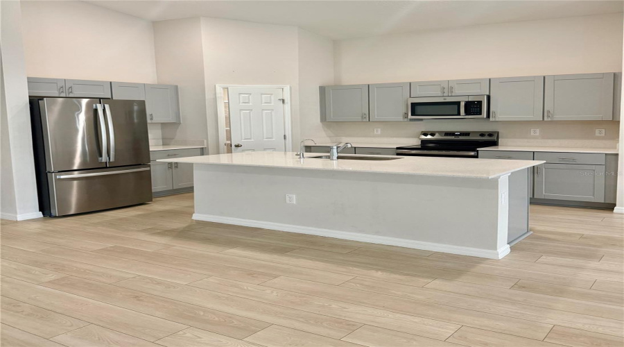 DAVENPORT, Florida 33837, 4 Bedrooms Bedrooms, ,2 BathroomsBathrooms,Residential,For Sale,CANYON OAK,0,MFRO6357214