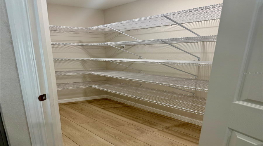 DAVENPORT, Florida 33837, 4 Bedrooms Bedrooms, ,2 BathroomsBathrooms,Residential,For Sale,CANYON OAK,0,MFRO6357214