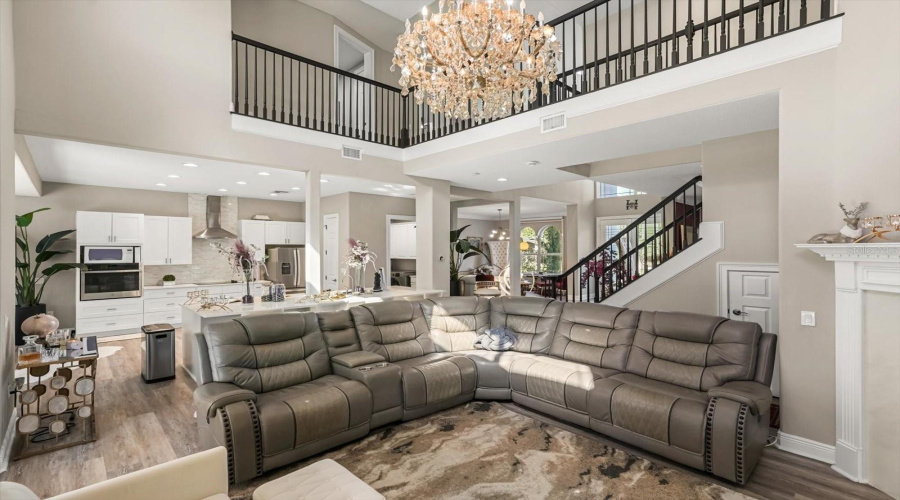 ORLANDO, Florida 32836, 4 Bedrooms Bedrooms, ,3 BathroomsBathrooms,Residential,For Sale,TROUT,0,MFRO6356057