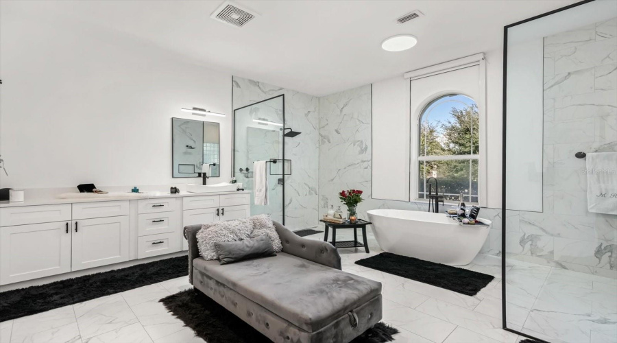 ORLANDO, Florida 32836, 4 Bedrooms Bedrooms, ,3 BathroomsBathrooms,Residential,For Sale,TROUT,0,MFRO6356057