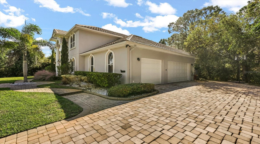 ORLANDO, Florida 32836, 4 Bedrooms Bedrooms, ,3 BathroomsBathrooms,Residential,For Sale,TROUT,0,MFRO6356057