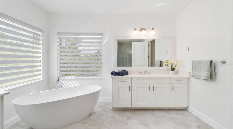 2nd Floor Primary Bath