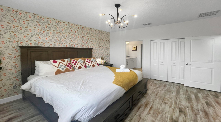 DAVENPORT, Florida 33896, 4 Bedrooms Bedrooms, ,4 BathroomsBathrooms,Residential,For Sale,CAPTIVA,0,MFRO6309514