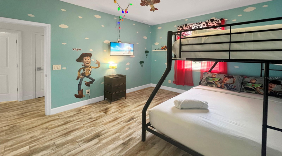 DAVENPORT, Florida 33896, 4 Bedrooms Bedrooms, ,4 BathroomsBathrooms,Residential,For Sale,CAPTIVA,0,MFRO6309514