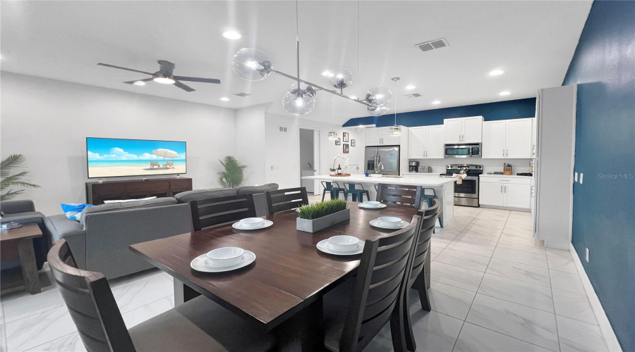 DAVENPORT, Florida 33896, 4 Bedrooms Bedrooms, ,4 BathroomsBathrooms,Residential,For Sale,CAPTIVA,0,MFRO6309514