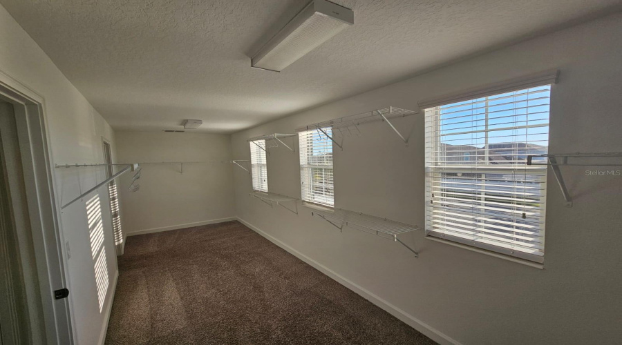 KISSIMMEE, Florida 34746, 4 Bedrooms Bedrooms, ,2 BathroomsBathrooms,Residential,For Sale,BEAVER CREEK,0,MFRO6354492