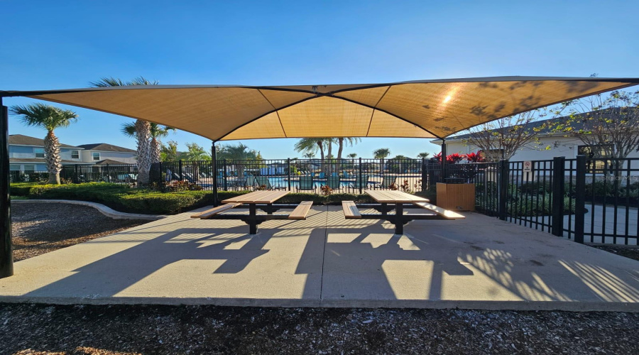 KISSIMMEE, Florida 34746, 4 Bedrooms Bedrooms, ,2 BathroomsBathrooms,Residential,For Sale,BEAVER CREEK,0,MFRO6354492