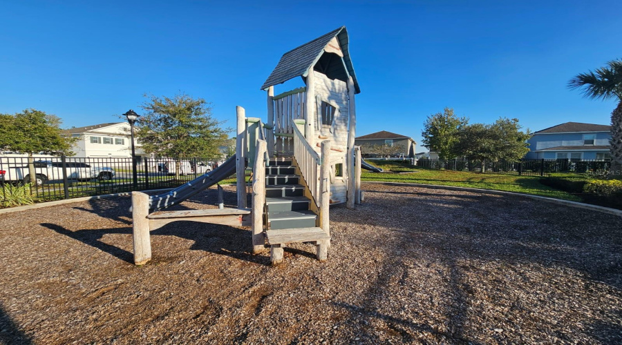 KISSIMMEE, Florida 34746, 4 Bedrooms Bedrooms, ,2 BathroomsBathrooms,Residential,For Sale,BEAVER CREEK,0,MFRO6354492