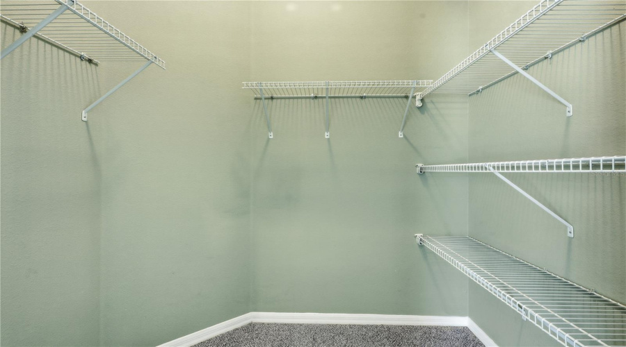 DAVENPORT, Florida 33897, 3 Bedrooms Bedrooms, ,2 BathroomsBathrooms,Residential,For Sale,BLOOMINGDALE,0,MFRO6356039