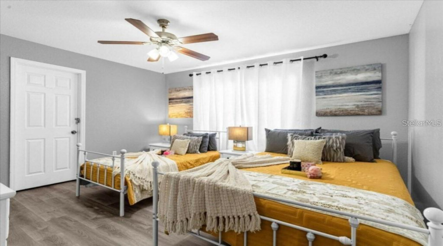 KISSIMMEE, Florida 34747, 6 Bedrooms Bedrooms, ,4 BathroomsBathrooms,Residential,For Sale,MANESTY,0,MFRO6353180