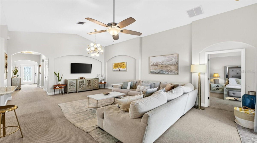 DAVENPORT, Florida 33896, 4 Bedrooms Bedrooms, ,3 BathroomsBathrooms,Residential,For Sale,KILDRUMMY,0,MFRS5137879