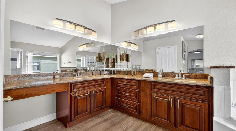 DAVENPORT, Florida 33896, 4 Bedrooms Bedrooms, ,3 BathroomsBathrooms,Residential,For Sale,KILDRUMMY,0,MFRS5137879