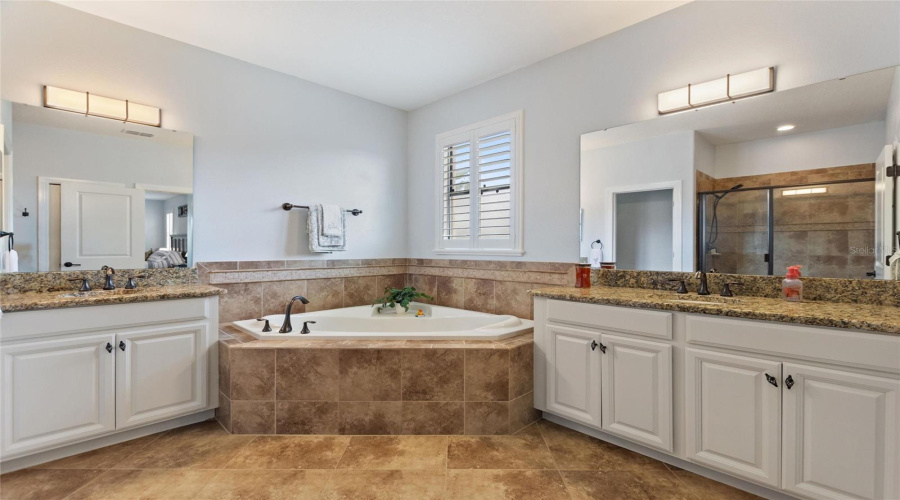 DAVENPORT, Florida 33896, 3 Bedrooms Bedrooms, ,2 BathroomsBathrooms,Residential,For Sale,DOVE VALLEY,0,MFRS5137865