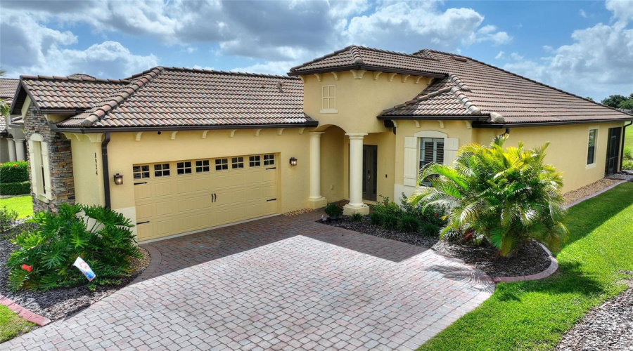 DAVENPORT, Florida 33896, 3 Bedrooms Bedrooms, ,2 BathroomsBathrooms,Residential,For Sale,DOVE VALLEY,0,MFRS5137865