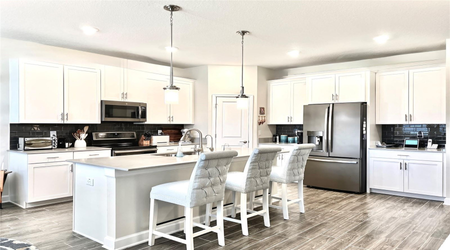 KISSIMMEE, Florida 34746, 4 Bedrooms Bedrooms, ,3 BathroomsBathrooms,Residential,For Sale,TRIBUTE,0,MFRO6290987