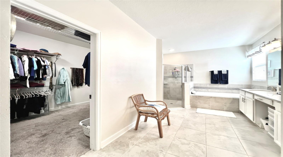 KISSIMMEE, Florida 34746, 4 Bedrooms Bedrooms, ,3 BathroomsBathrooms,Residential,For Sale,TRIBUTE,0,MFRO6290987