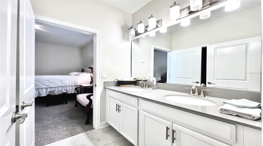 KISSIMMEE, Florida 34746, 4 Bedrooms Bedrooms, ,3 BathroomsBathrooms,Residential,For Sale,TRIBUTE,0,MFRO6290987