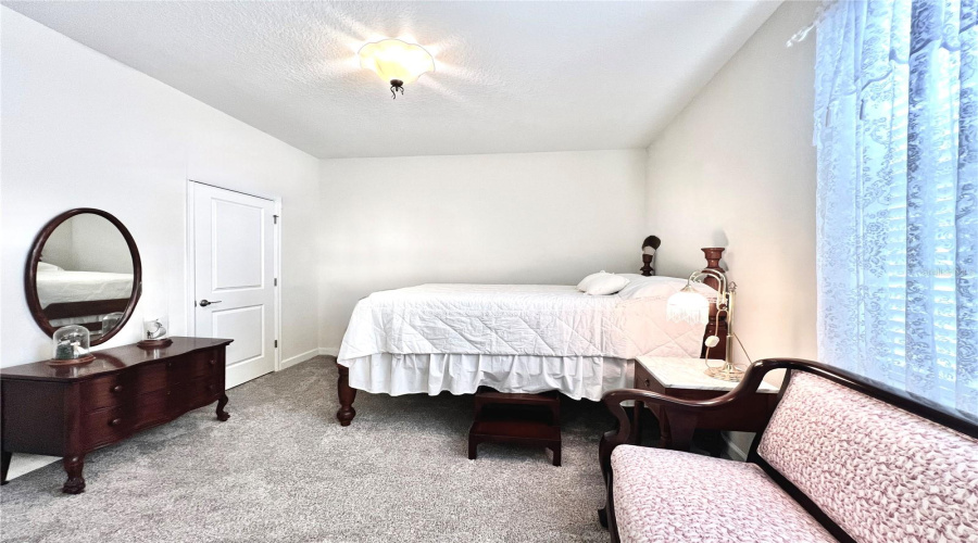 KISSIMMEE, Florida 34746, 4 Bedrooms Bedrooms, ,3 BathroomsBathrooms,Residential,For Sale,TRIBUTE,0,MFRO6290987