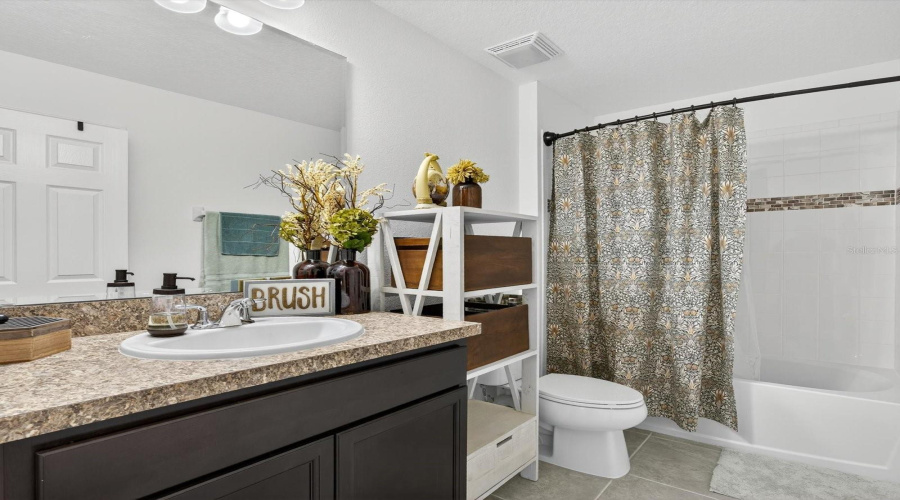 DAVENPORT, Florida 33837, 3 Bedrooms Bedrooms, ,2 BathroomsBathrooms,Residential,For Sale,ANNABELLE,0,MFRO6357559