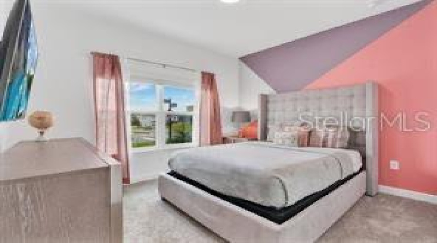 DAVENPORT, Florida 33896, 5 Bedrooms Bedrooms, ,4 BathroomsBathrooms,Residential,For Sale,LEADER,0,MFRO6355909