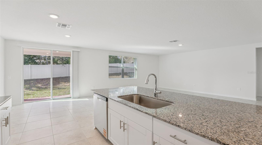 DAVENPORT, Florida 33837, 4 Bedrooms Bedrooms, ,3 BathroomsBathrooms,Residential,For Sale,WHITE TAIL,0,MFRO6357813