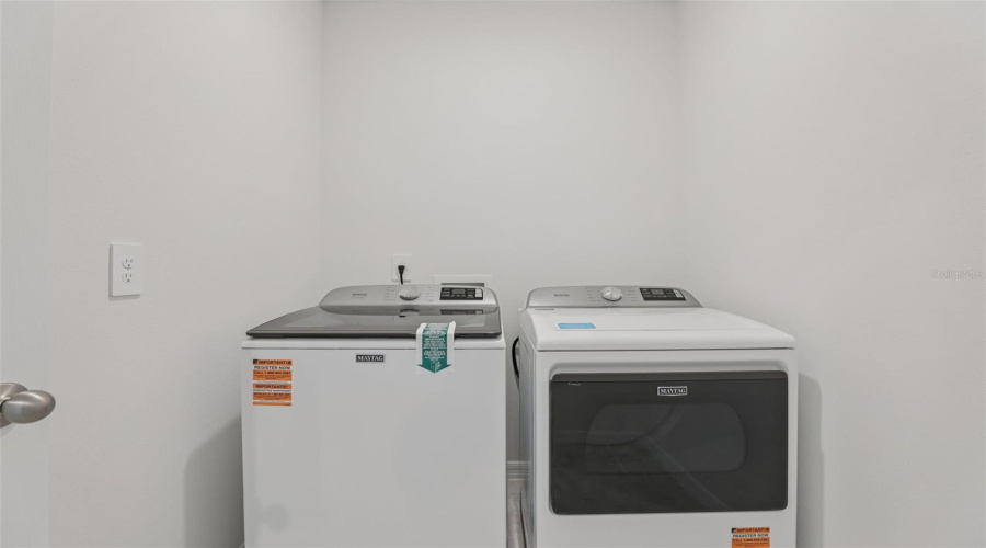 DAVENPORT, Florida 33837, 4 Bedrooms Bedrooms, ,3 BathroomsBathrooms,Residential,For Sale,WHITE TAIL,0,MFRO6357813