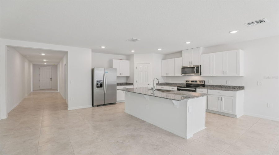 DAVENPORT, Florida 33837, 4 Bedrooms Bedrooms, ,3 BathroomsBathrooms,Residential,For Sale,WHITE TAIL,0,MFRO6357813