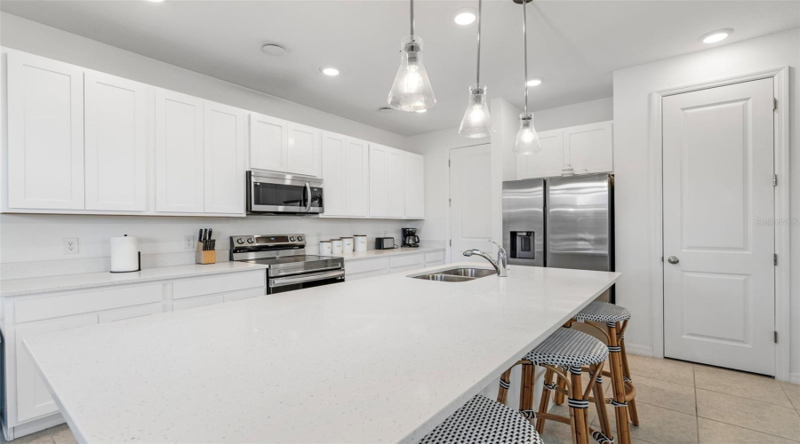 DAVENPORT, Florida 33896, 3 Bedrooms Bedrooms, ,2 BathroomsBathrooms,Residential,For Sale,LONGBOAT,0,MFRS5137784