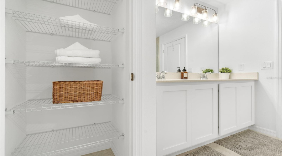 DAVENPORT, Florida 33896, 3 Bedrooms Bedrooms, ,2 BathroomsBathrooms,Residential,For Sale,LONGBOAT,0,MFRS5137784