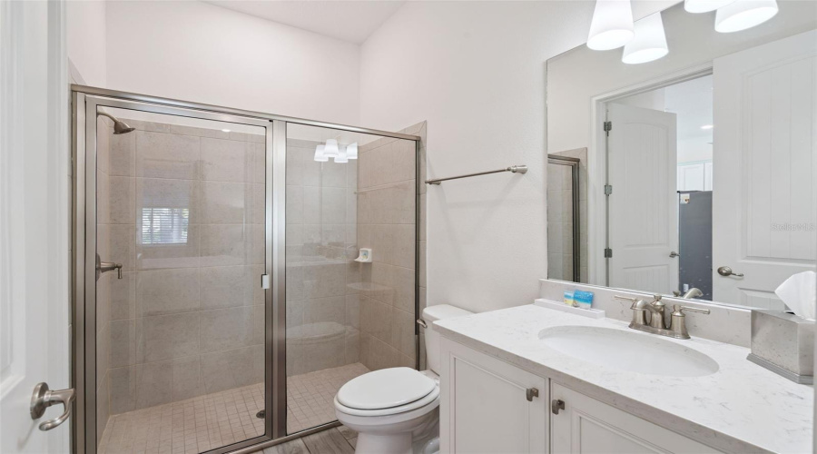 KISSIMMEE, Florida 34747, 5 Bedrooms Bedrooms, ,5 BathroomsBathrooms,Residential,For Sale,KNEE DEEP,0,MFRO6357744