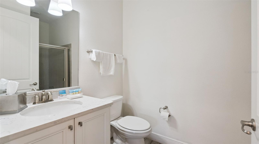 KISSIMMEE, Florida 34747, 5 Bedrooms Bedrooms, ,5 BathroomsBathrooms,Residential,For Sale,KNEE DEEP,0,MFRO6357744