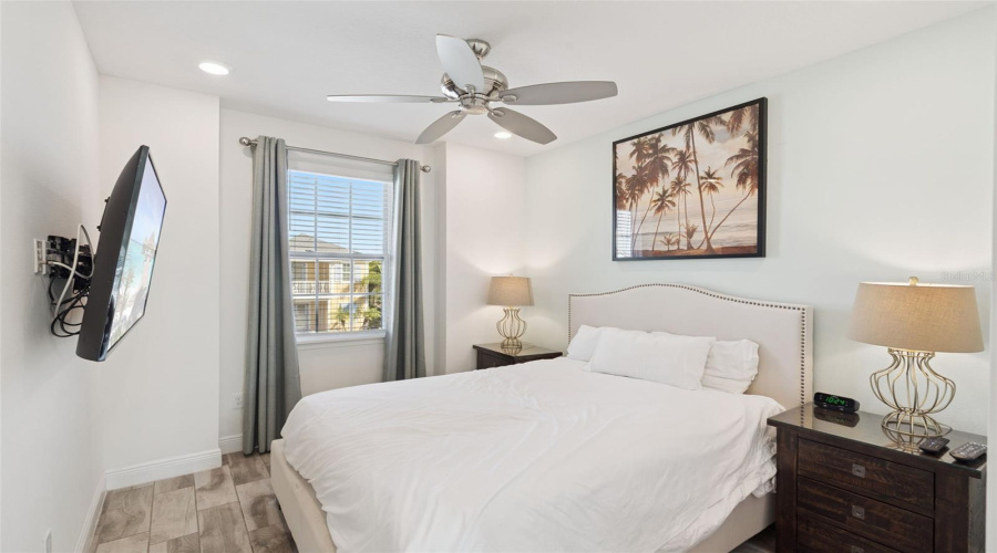 KISSIMMEE, Florida 34747, 5 Bedrooms Bedrooms, ,5 BathroomsBathrooms,Residential,For Sale,KNEE DEEP,0,MFRO6357744