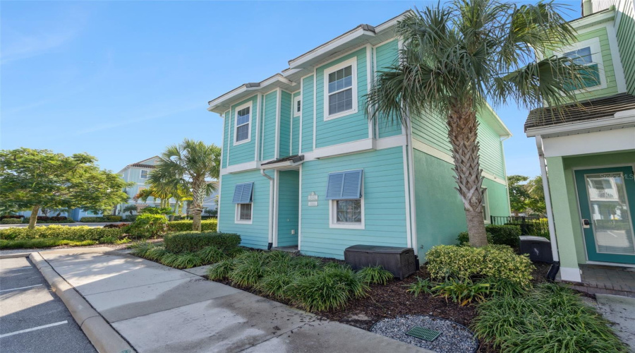 KISSIMMEE, Florida 34747, 5 Bedrooms Bedrooms, ,5 BathroomsBathrooms,Residential,For Sale,KNEE DEEP,0,MFRO6357744