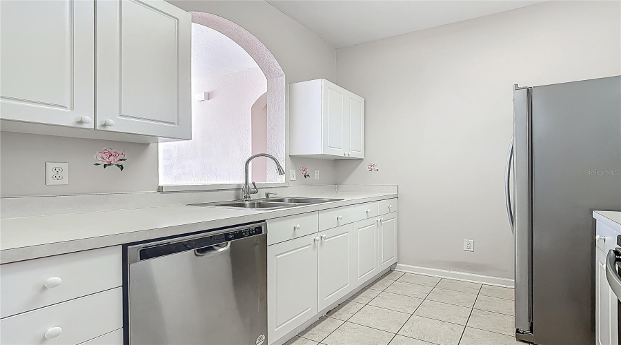 KISSIMMEE, Florida 34747, 3 Bedrooms Bedrooms, ,2 BathroomsBathrooms,Residential,For Sale,SILVER PALM,0,MFRG5095431