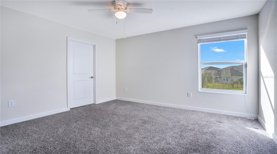 KISSIMMEE, Florida 34746, 5 Bedrooms Bedrooms, ,3 BathroomsBathrooms,Residential,For Sale,SEQUEL,0,MFRO6332103