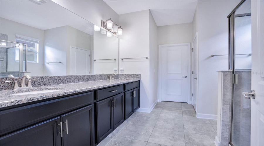 KISSIMMEE, Florida 34746, 5 Bedrooms Bedrooms, ,3 BathroomsBathrooms,Residential,For Sale,SEQUEL,0,MFRO6332103