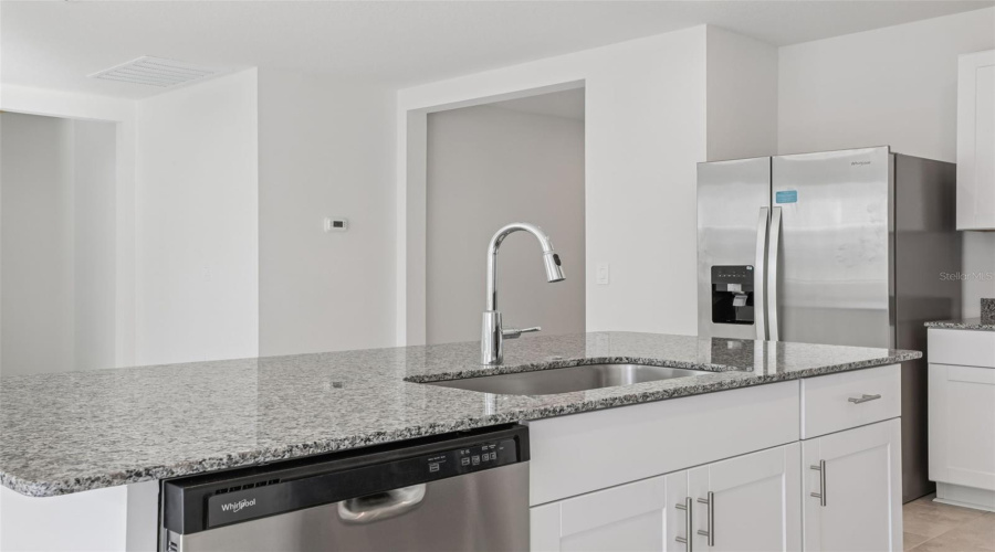 DAVENPORT, Florida 33837, 4 Bedrooms Bedrooms, ,3 BathroomsBathrooms,Residential,For Sale,WHITE TAIL,0,MFRO6352637