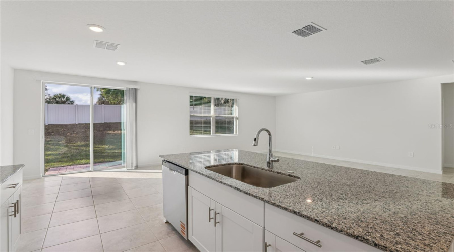 DAVENPORT, Florida 33837, 4 Bedrooms Bedrooms, ,3 BathroomsBathrooms,Residential,For Sale,WHITE TAIL,0,MFRO6352637