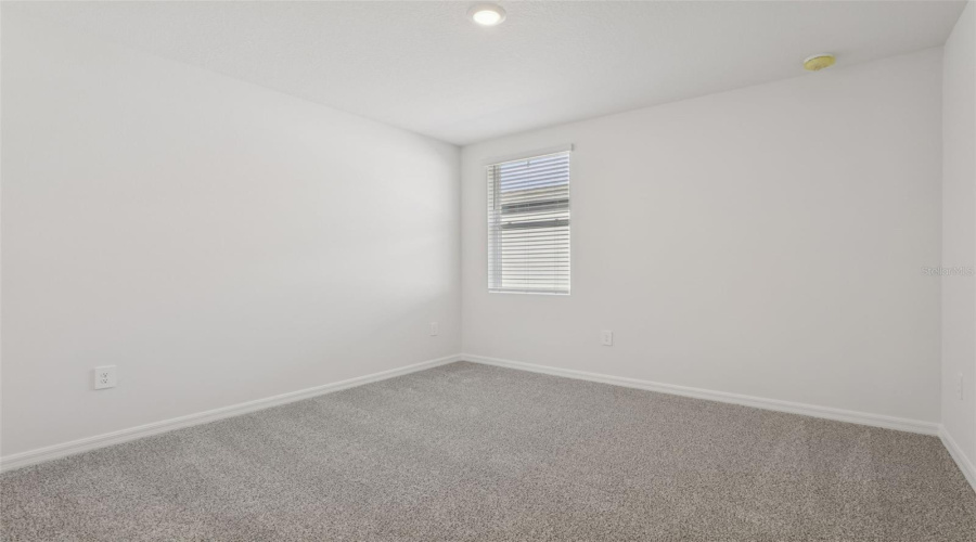 DAVENPORT, Florida 33837, 4 Bedrooms Bedrooms, ,3 BathroomsBathrooms,Residential,For Sale,WHITE TAIL,0,MFRO6352637