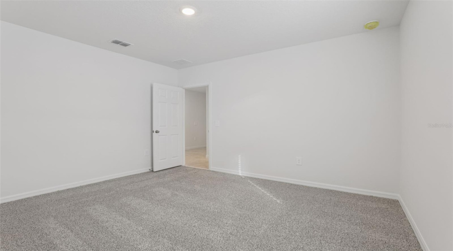 DAVENPORT, Florida 33837, 4 Bedrooms Bedrooms, ,3 BathroomsBathrooms,Residential,For Sale,WHITE TAIL,0,MFRO6352637